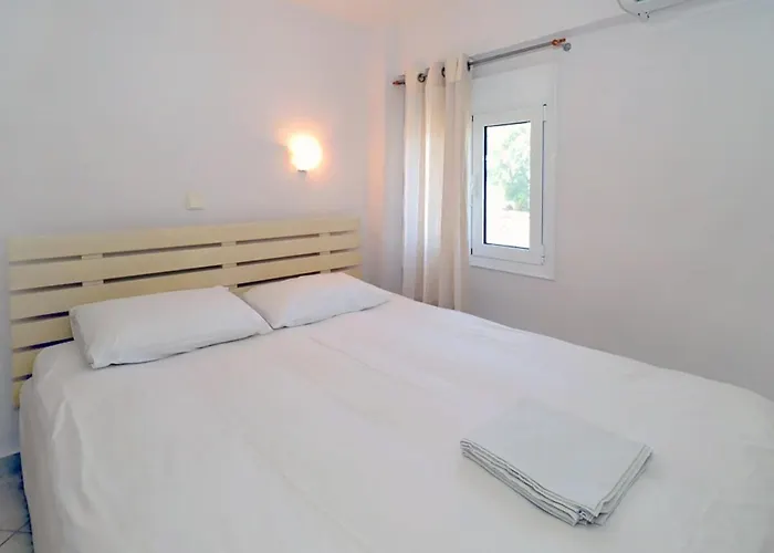 Aeon Villa, Tripotamos By Halkidiki Villa